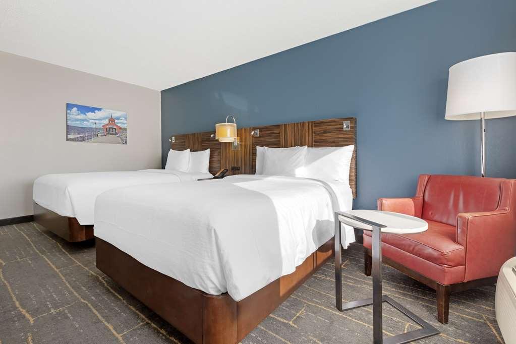 The Lux Hotel & Conference Center, Ascend Hotel Collection Waterloo Quarto foto